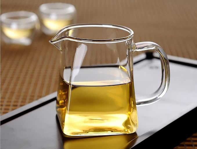 Glass Pitcher with Handle, Milk and Cream Pitcher Cup Jug, Heat Resistant Borosilicate Glass Creamer for Coffee Tea or Maple Syrup Serving, Stovetop & Microwave Safe (25oz/ 750ML)
