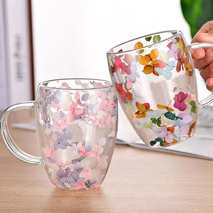 Dried Flowers Double Wall Clear Glass Coffee Mugs,Creative Clear Glass Cups with Handle, Double Insulated Glass Cup, 350ml Glass Coffee Cups
