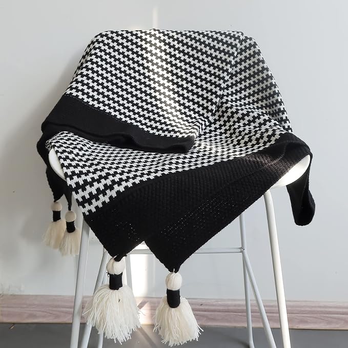 Black and White Throw Blankets, Modern Striped Throw Blanket with Tassels, Soft Patterned Throw Blanket for Sofa Bed and Living Room (47.5x60 Inch)