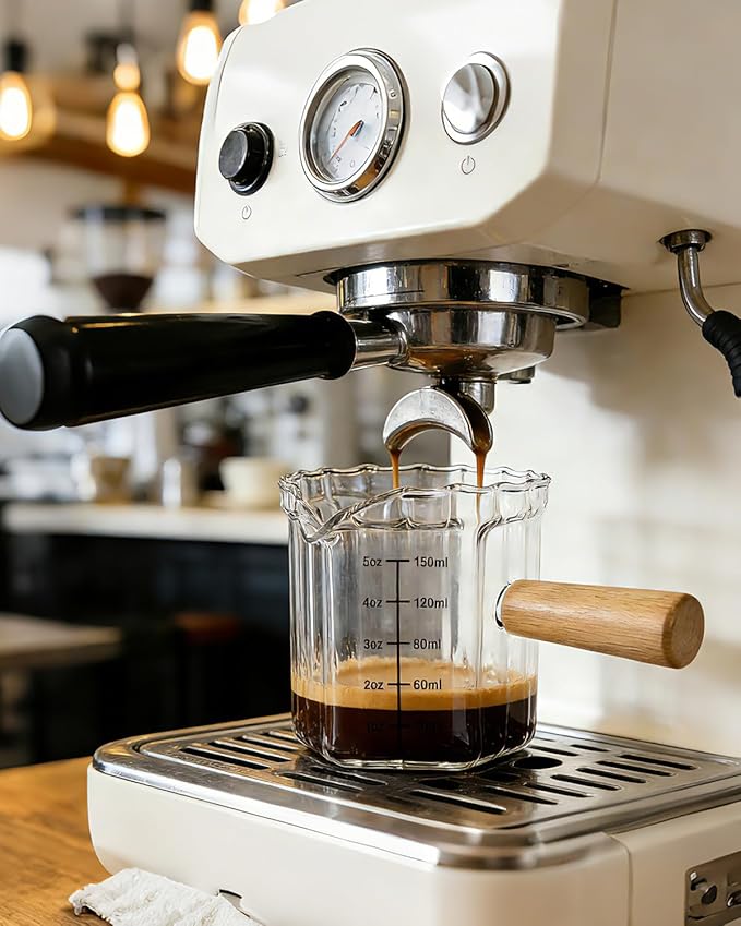Espresso Measuring Cup 5 Oz, Espresso Glass Cups with Wood Handle, Milk Frothing Cup, Espresso Cup for Coffee, Milk, Tea or Maple Syrup Serving (Transparent, 5 oz)