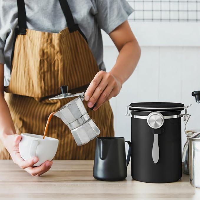 2.8L Airtight Vacuum Coffee Canister, Stainless Steel Storage Container for Coffee Beans and Grounds with Scoop.Suitable for coffee powder, coffee beans, rice, tea leaves, sugar, flour, and grains