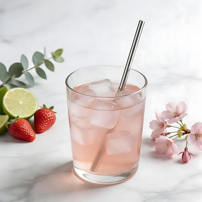 Metal Straw Replacement Compatible with Owala 16oz Freesip Water Bottle, Includes 4 Reusable Food-Grade Stainless Steel Straws and 2 Cleaning Brushes for Easy Maintenance.