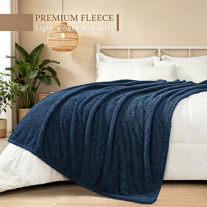 Exclusivo Mezcla Fleece King Size Bed Blanket, Ultra Soft, Lightweight and Fuzzy Navy Blue Blanket for Women, Home Decor, 90x104 Inches
