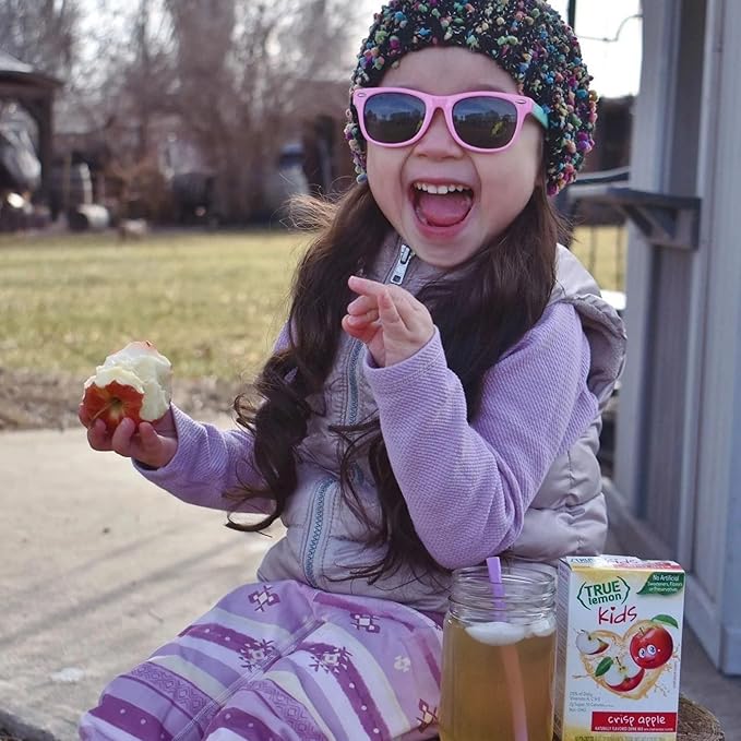 TRUE LEMON KIDS Crisp Apple (10 Packets) - Hydration, No Preservatives, No Artificial Flavors, No Sweeteners - Low Sugar Water Flavoring - Juice Powdered Drink Mix for Kids