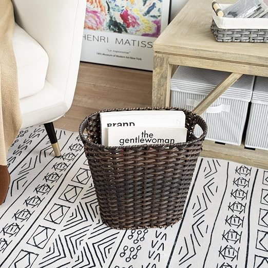 GRANNY SAYS Wicker Trash Can, Bathroom Trash Can with Handles, Wicker Waste Basket for Bathroom, Waste Basket for Bedroom, Decorative Wicker Wastebasket, 15 Liters/4 Gallons, 1-Pack Dark Brown