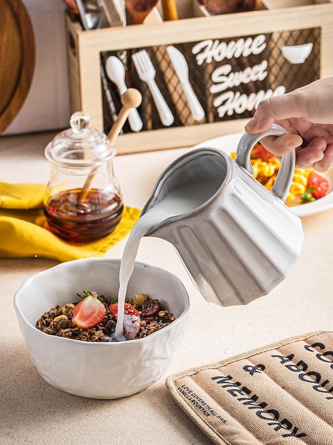 Ceramic Creamer Pitcher,17 Oz Coffee Creamer Container with Handle, Small Milk Pitcher Pourer for Sauces, Salad, Cream White