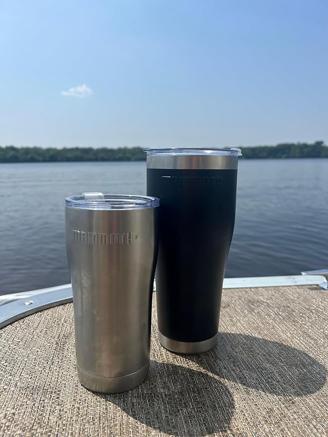 Mammoth Rover 20oz Stainless Steel Tumbler, Double Wall Vacuum Insulated Tumbler with Lid, Great for On the Go, in Forest Green