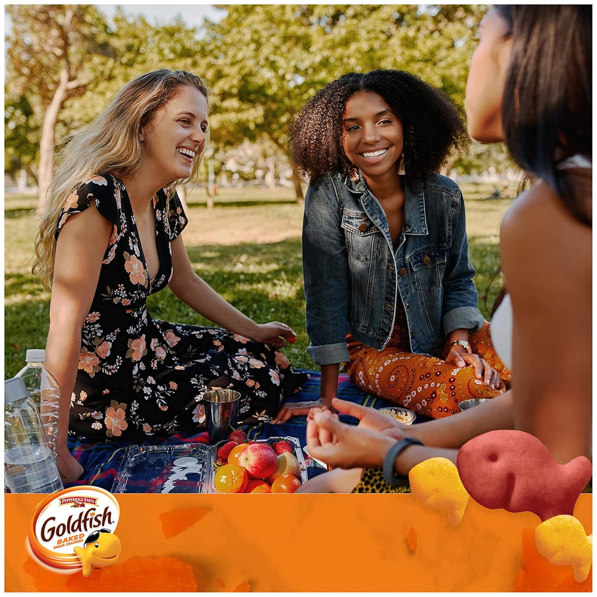 goldfish colors cheddar crackers, 9ct multi-pack tray, 9x0.9oz snack pack, baked with real cheese