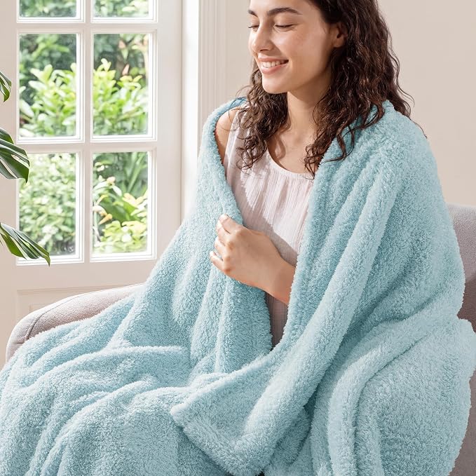 Exclusivo Mezcla Fleece King Size Bed Blanket, Ultra Soft, Lightweight and Fuzzy Stone Blue Blanket for Women, Home Decor, 90x104 Inches