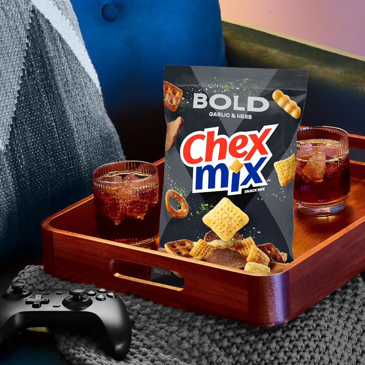 Chex Mix Bold Garlic and Herb Snack Mix, Snacks, 8 oz