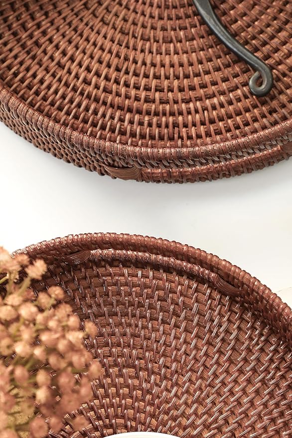 HITOMEN 11.8" Hand-Woven Round Rattan Serving Tray Decorative Wicker Trays with Handles for Coffee Table (Brown-M)